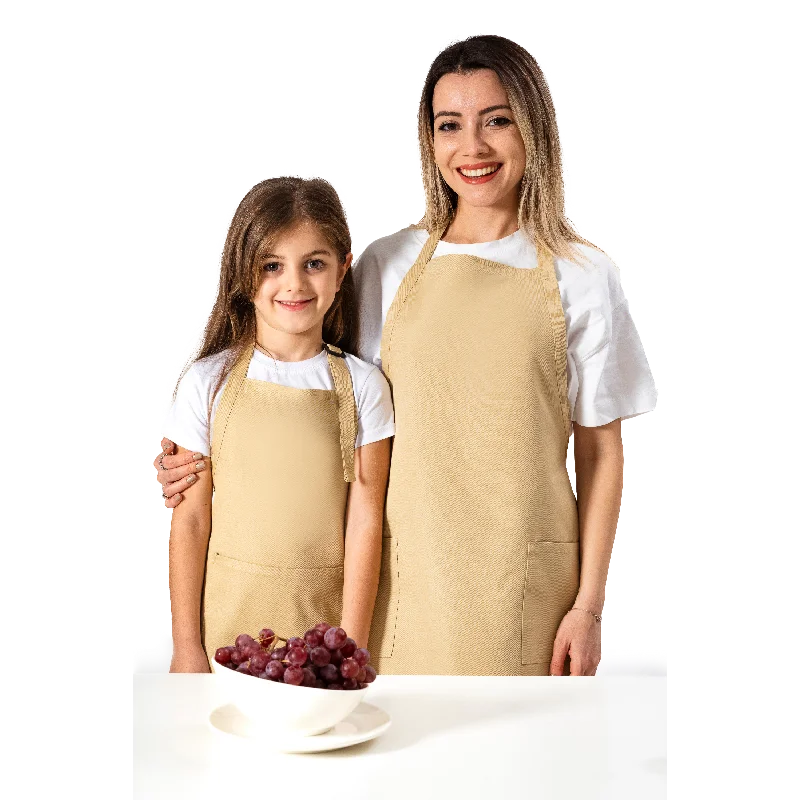 Apron with Patch Pockets Adjustable Neck Strap With Buckle