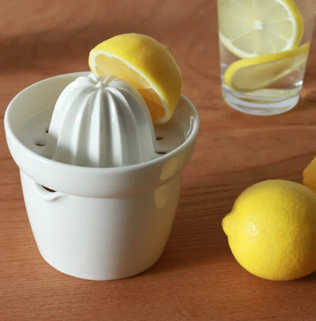 Kamoshika Lemon Squeezer