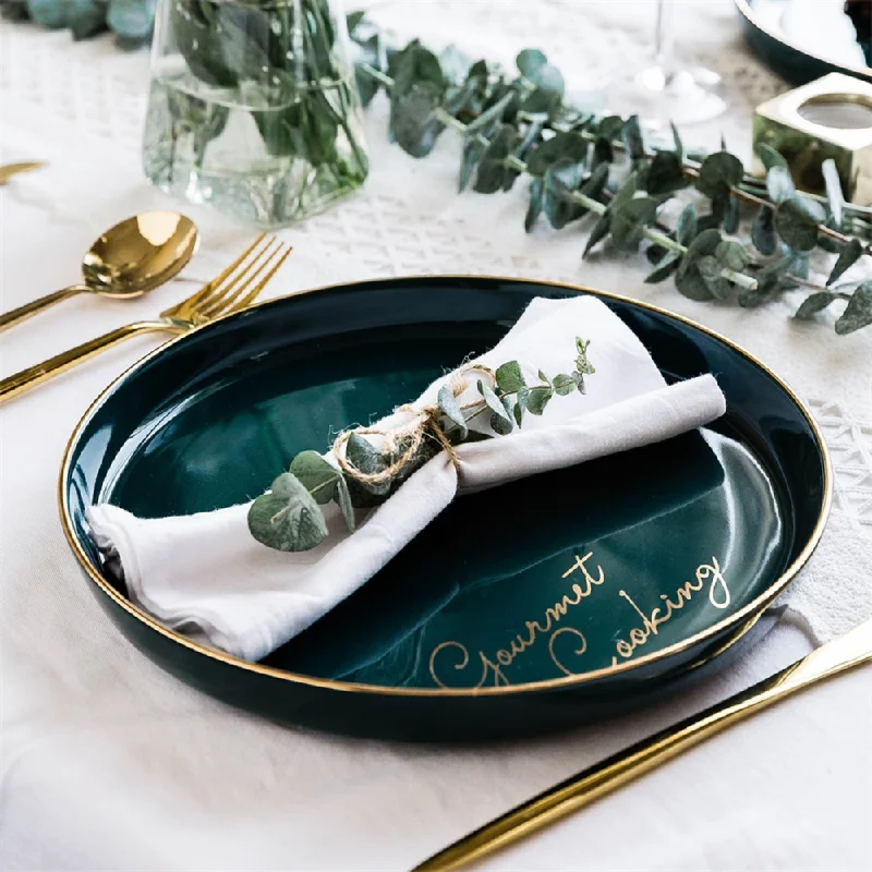 Green Christmas-Themed Dinnerware