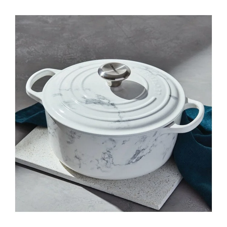 Signature 4.5-Quart Round Dutch Oven - Marble Applique