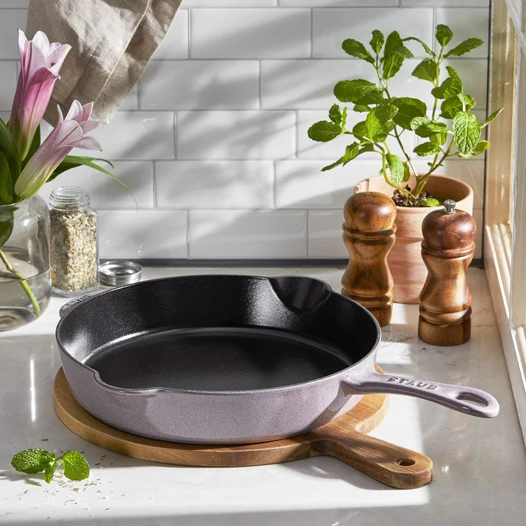 11" Traditional Cast Iron Deep Skillet - Lilac