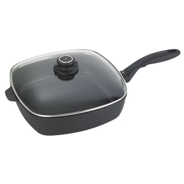 XD Induction Nonstick 11" x 11" Square Saute Pan with Lid